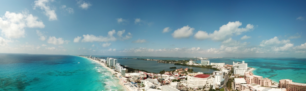 tourist season cancun