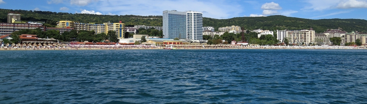 A view of the Golden Sands resort (AP4P1190) (Alexandru Panoiu)  [flickr.com]  CC BY 
License Information available under 'Proof of Image Sources'