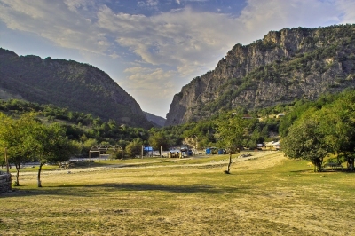 Afurja, near Quba, Azerbaijan (David Davidson)  [flickr.com]  CC BY 
License Information available under 'Proof of Image Sources'