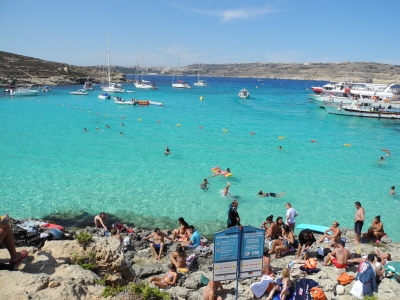 Blue Lagoon, Comino, Malta (Shepard4711)  [flickr.com]  CC BY-SA 
License Information available under 'Proof of Image Sources'