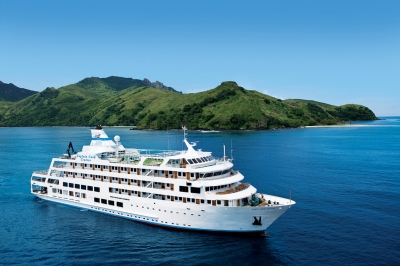 south pacific cruise weather