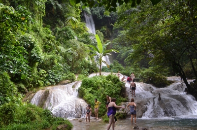 Cascade Falls Vanuatu (eGuide Travel)  [flickr.com]  CC BY 
License Information available under 'Proof of Image Sources'