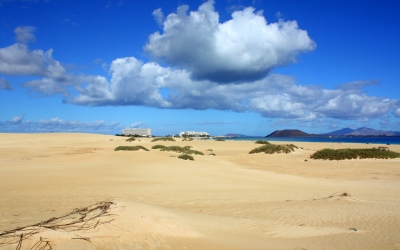 Corralejo, Fuerteventura (Andy Mitchell)  [flickr.com]  CC BY-SA 
License Information available under 'Proof of Image Sources'