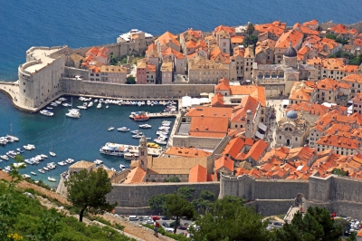 Croatia-01756 - Old Port Dubrovnik (Dennis Jarvis)  [flickr.com]  CC BY-SA 
License Information available under 'Proof of Image Sources'