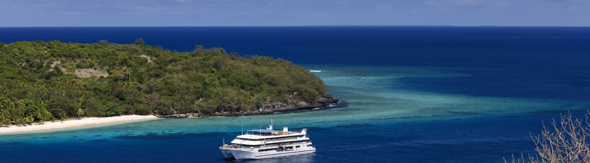 Fiji Princess - Blue Lagoon Cruises (Roderick Eime)  [flickr.com]  CC BY 
License Information available under 'Proof of Image Sources'
