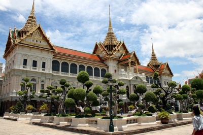 Grand Palace (Esteban Chiner)  [flickr.com]  CC BY-SA 
License Information available under 'Proof of Image Sources'