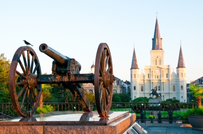 Jackson Square (Christian Senger)  [flickr.com]  CC BY 
License Information available under 'Proof of Image Sources'