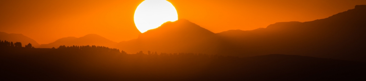 Lesotho Sunrise (Andrew Moore)  [flickr.com]  CC BY-SA 
License Information available under 'Proof of Image Sources'