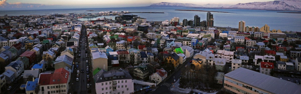 Pano over Reykjavik (Elizabeth Ellis)  [flickr.com]  CC BY-SA 
License Information available under 'Proof of Image Sources'