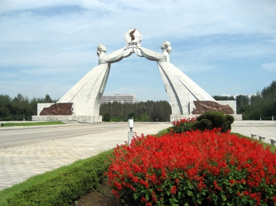 Reunification Arch, Pyongyang (David Stanley)  [flickr.com]  CC BY 
License Information available under 'Proof of Image Sources'