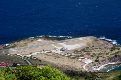 Saba Runway (killians_red)  [flickr.com]  CC BY 
License Information available under 'Proof of Image Sources'