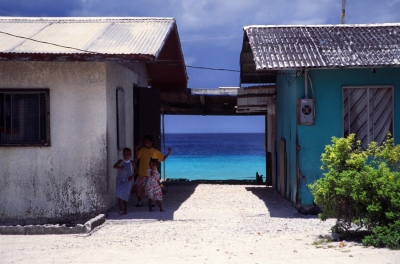 The Marshall Islands - Majuro - Window (Stefan Lins)  [flickr.com]  CC BY 
License Information available under 'Proof of Image Sources'
