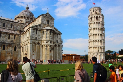 The Tower and the Duomo of Pisa (Justin Ennis)  [flickr.com]  CC BY 
License Information available under 'Proof of Image Sources'