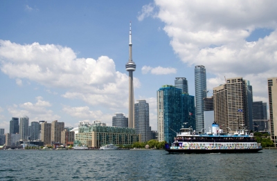 Toronto: Island Ferry (The City of Toronto)  [flickr.com]  CC BY 
License Information available under 'Proof of Image Sources'