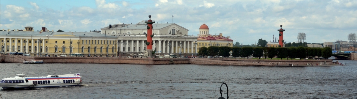 Vasilievsky Island, St. Petersburg (Larry Koester)  [flickr.com]  CC BY 
License Information available under 'Proof of Image Sources'