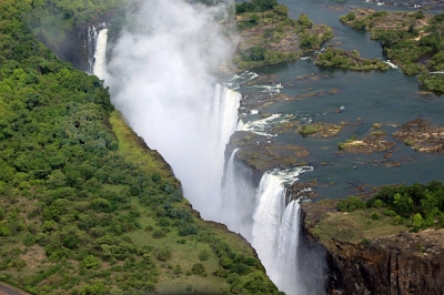 Victoria Falls (Pius Mahimbi)  [flickr.com]  CC BY-SA 
License Information available under 'Proof of Image Sources'